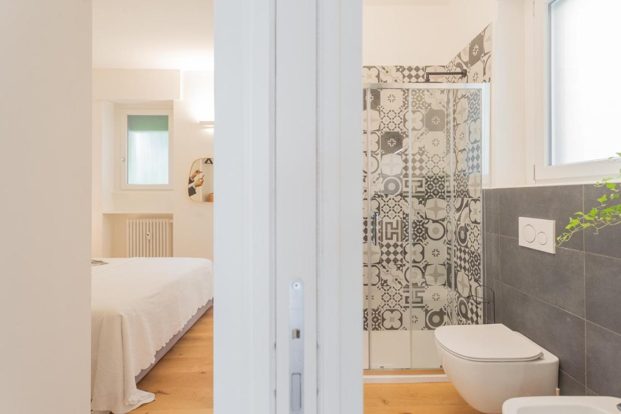 A Step From The Lake Apartment By Rent All Como Eksteriør bilde