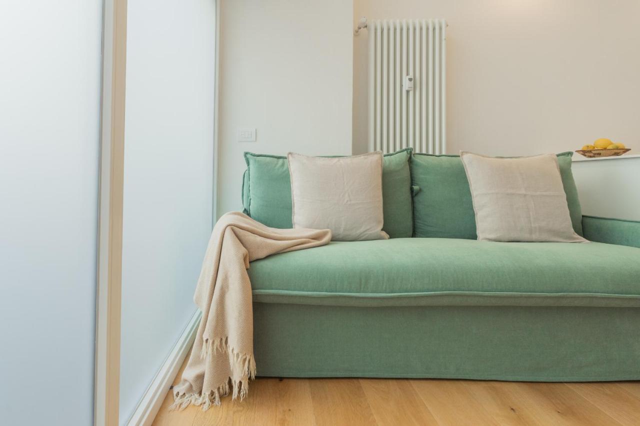A Step From The Lake Apartment By Rent All Como Eksteriør bilde