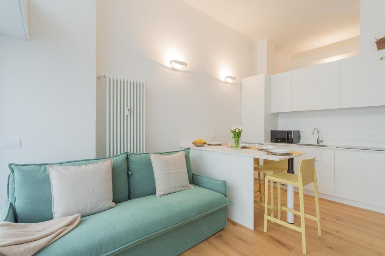 A Step From The Lake Apartment By Rent All Como Eksteriør bilde