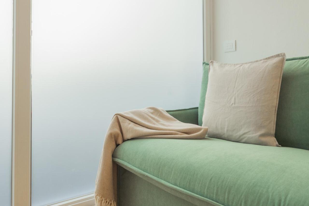 A Step From The Lake Apartment By Rent All Como Eksteriør bilde